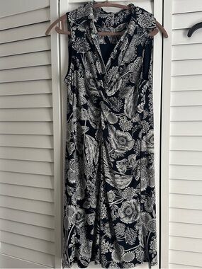 Tommy Hilfiger Navy and White Floral Sleeveless Midi Dress